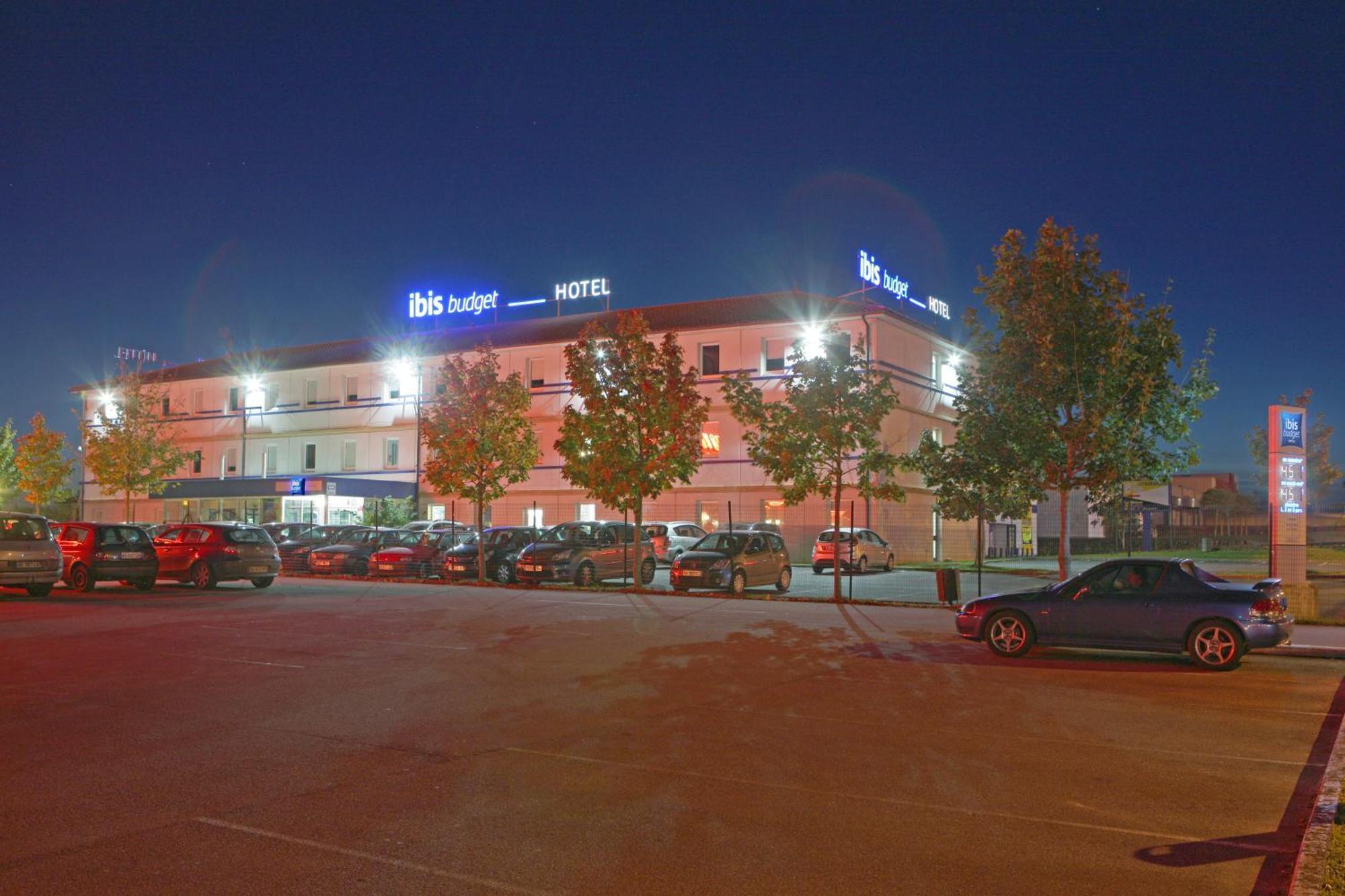 Ibis Budget Poitiers Nord Futuroscope Chasseneuil-du-Poitou Esterno foto