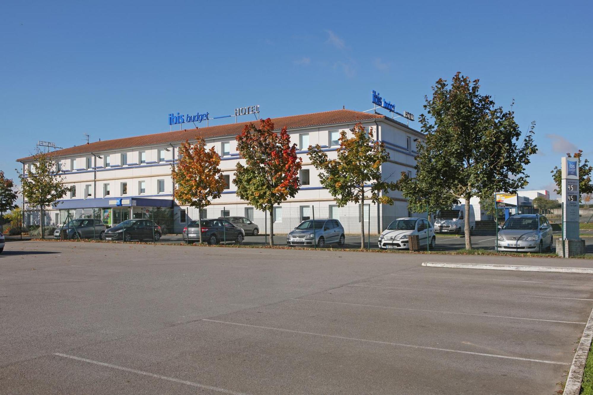 Ibis Budget Poitiers Nord Futuroscope Chasseneuil-du-Poitou Esterno foto