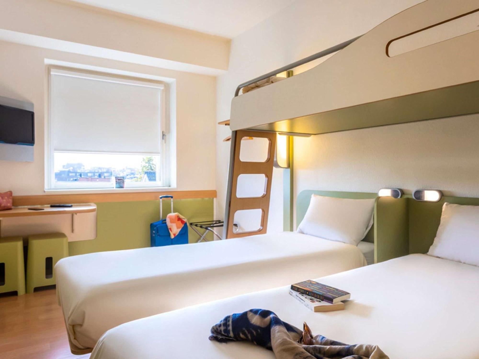 Ibis Budget Poitiers Nord Futuroscope Chasseneuil-du-Poitou Esterno foto