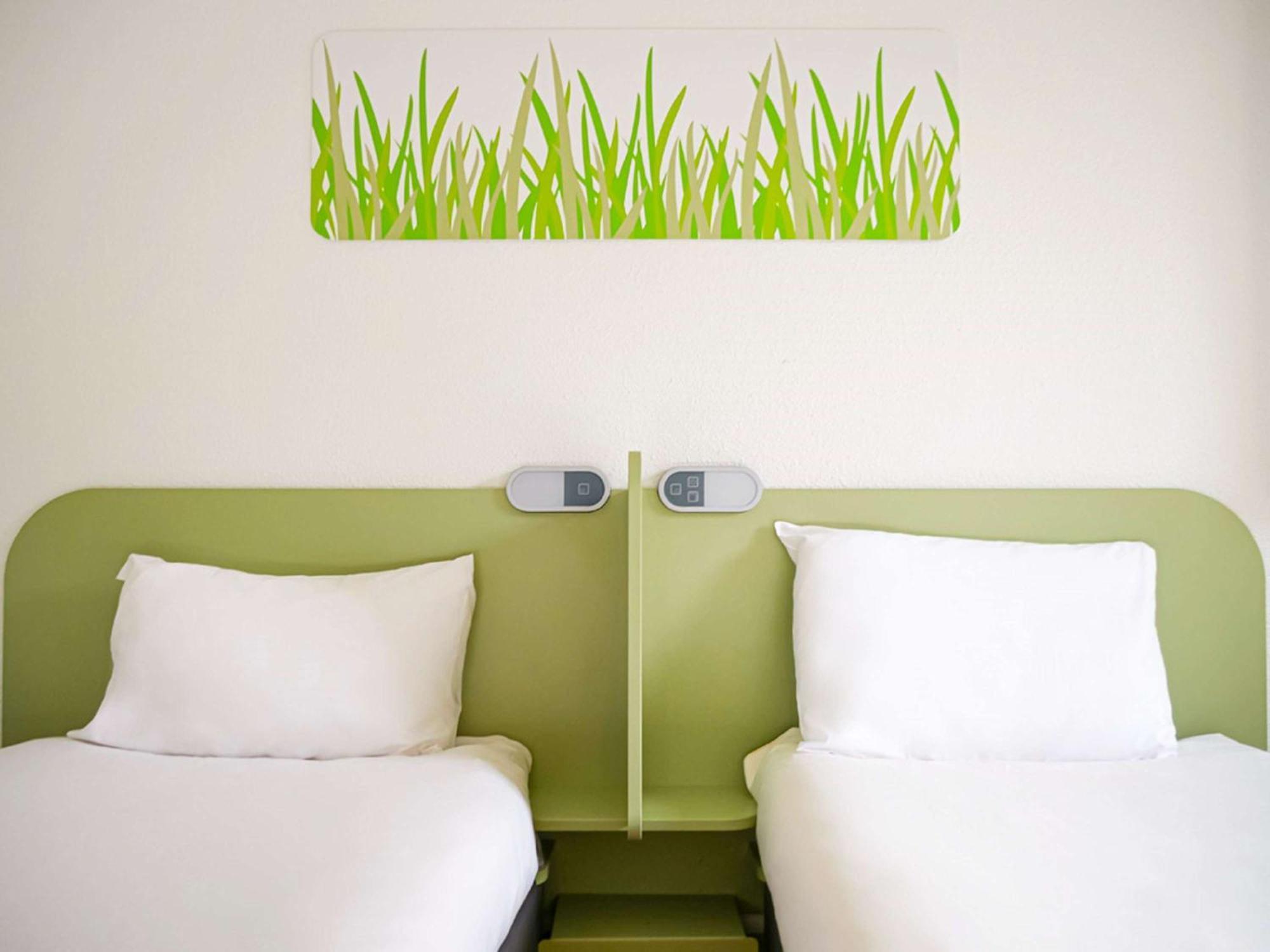 Ibis Budget Poitiers Nord Futuroscope Chasseneuil-du-Poitou Esterno foto